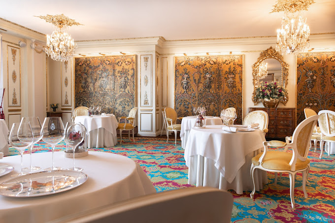 Table du restaurant Chantecler de l'hôtel Le Negresco à Nice